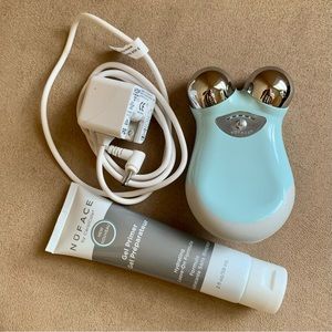 Nuface with a charger and primer gel (expires 10/28/2023)